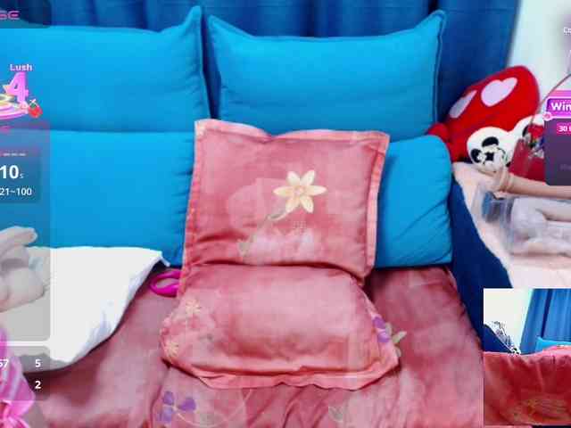 Nicolle49 webcam