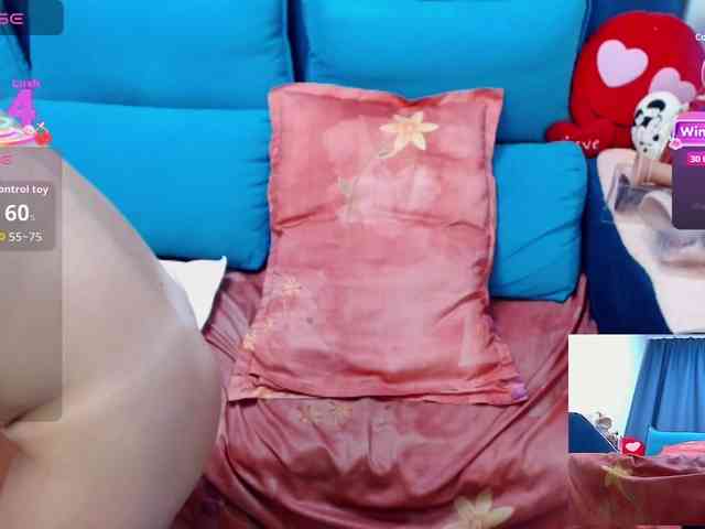 Nicolle49