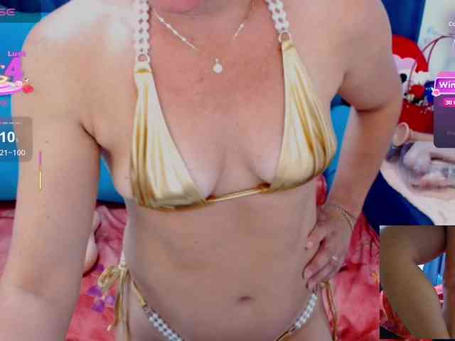 Nicolle49