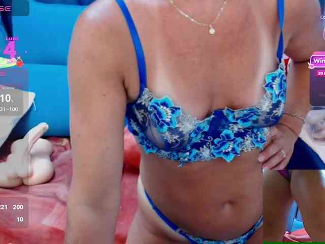 Nicolle49 webcam