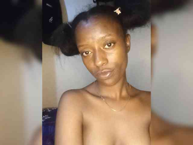Moonoir Sex Cam Show