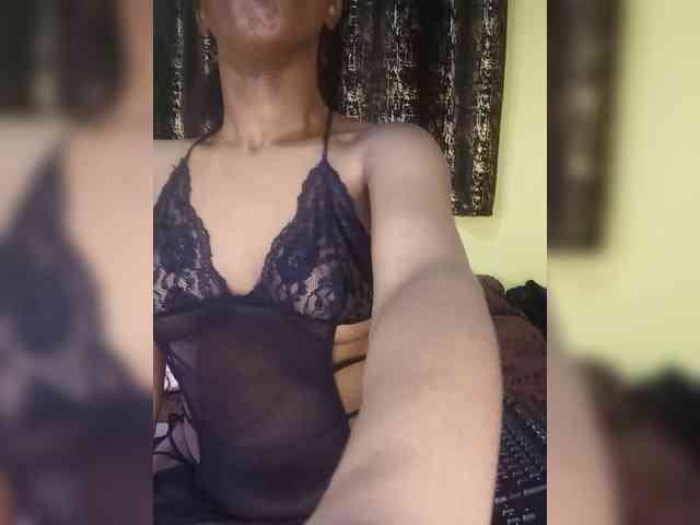 Moonoir Sex Cam Show
