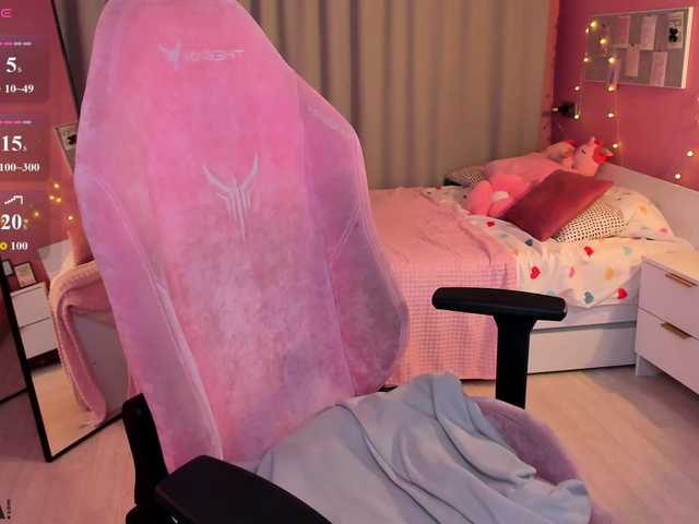 Bety-White live cam on BongaCams