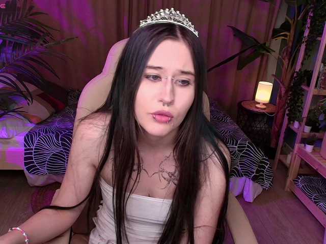 Bety-White live cam on BongaCams