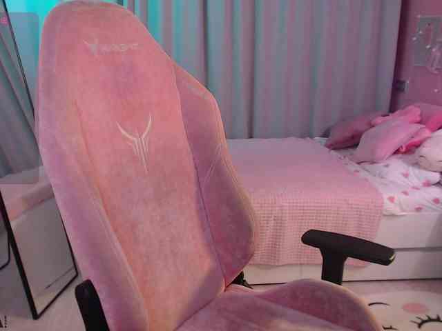 Bety-White webcam