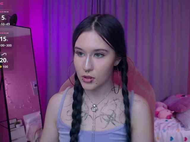 Bety-White webcam