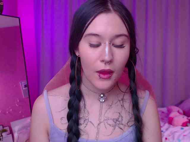 Bety-White webcam