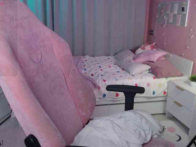 Bety-White webcam