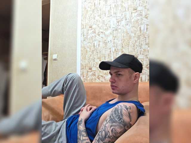 Frost971 live webcam show