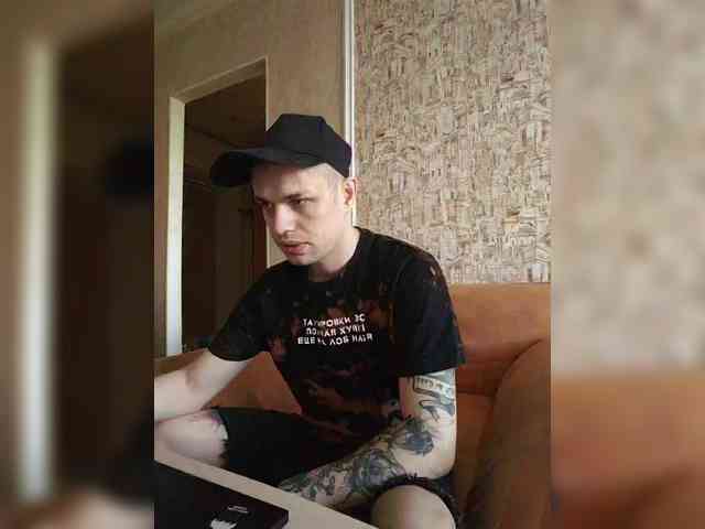 Frost971's cam show statistics and live stream