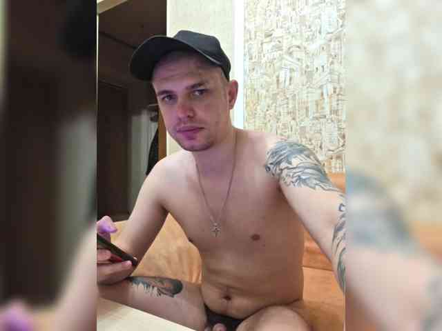 Frost971 Live Webcam on BongaCams