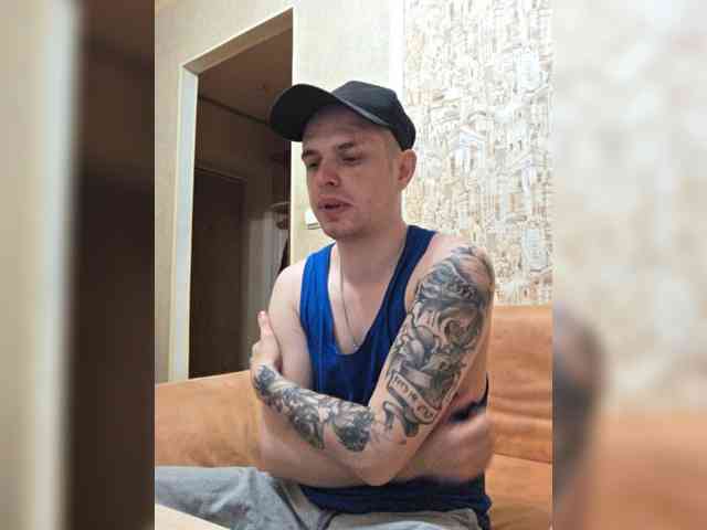 Frost971 Live Webcam on BongaCams
