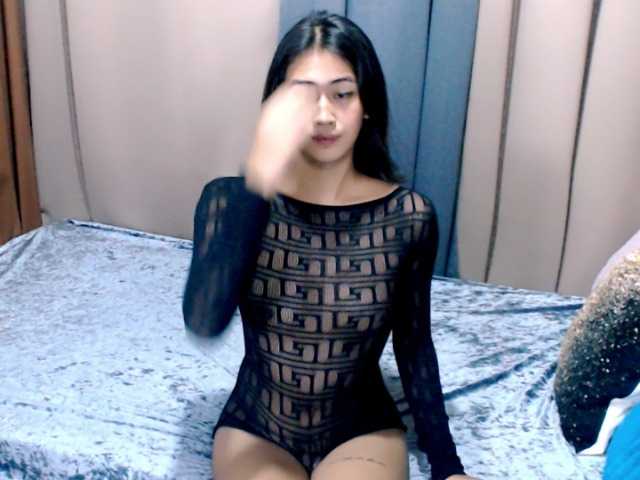 emeraldsamara live cam preview