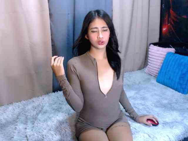 emeraldsamara Sex Cam Show