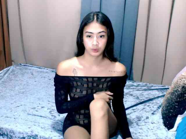 emeraldsamara Live Webcam on BongaCams
