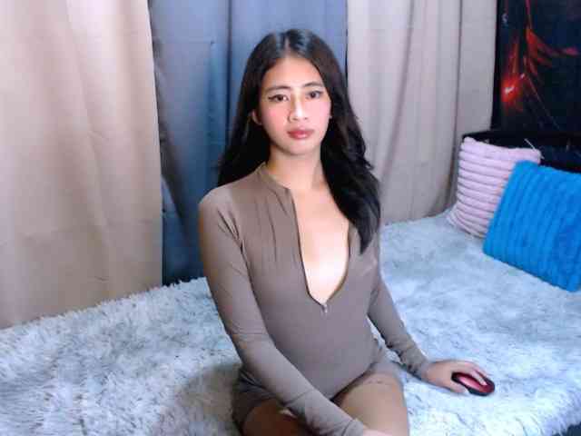 emeraldsamara Sex Cam Show