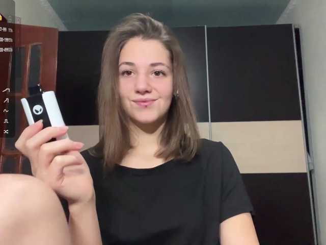 DottieSchirtzinger live cam on BongaCams