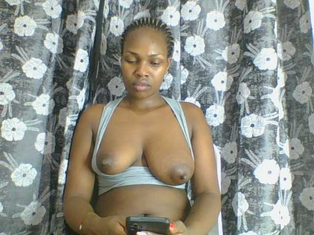 Spicedpussy live cam on BongaCams