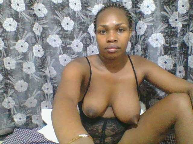 Spicedpussy live cam on BongaCams