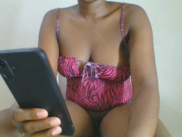 Spicedpussy live cam on BongaCams