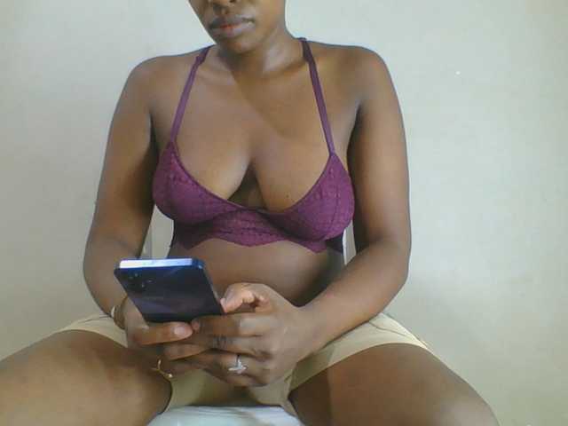 Spicedpussy live cam on BongaCams