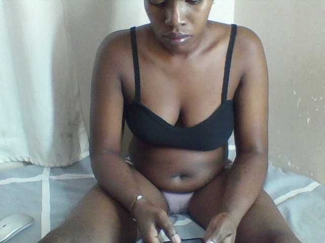 Spicedpussy live cam on BongaCams