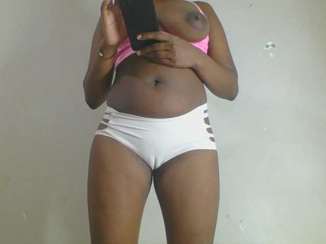Spicedpussy live cam on BongaCams