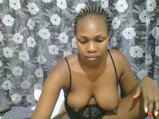 Spicedpussy live cam preview