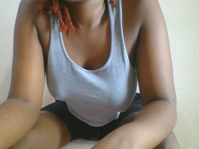 Spicedpussy live cam preview