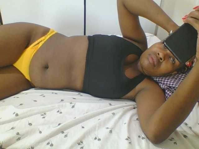 Spicedpussy live cam preview