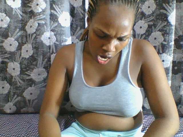 Spicedpussy live cam on BongaCams