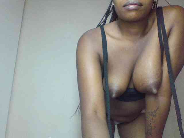 Spicedpussy webcam