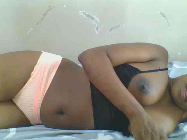 Spicedpussy webcam