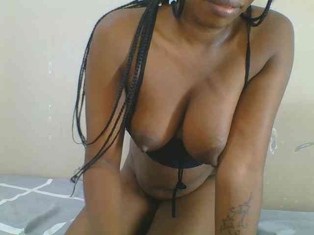 Spicedpussy webcam