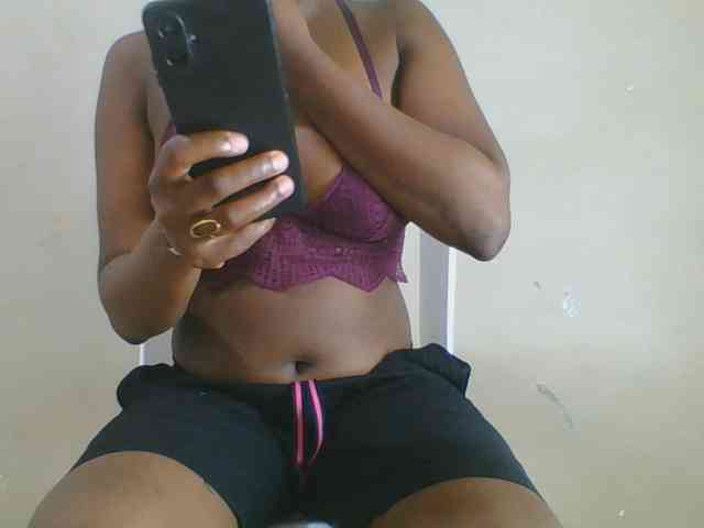 Spicedpussy webcam