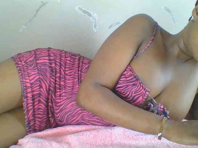 Spicedpussy webcam