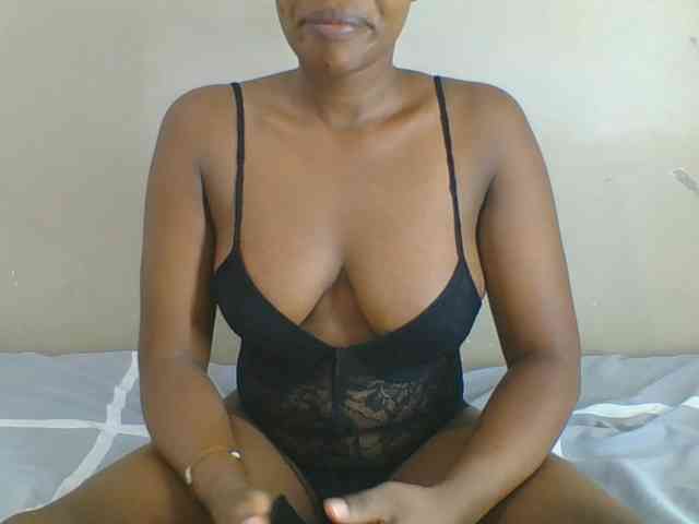 Spicedpussy webcam