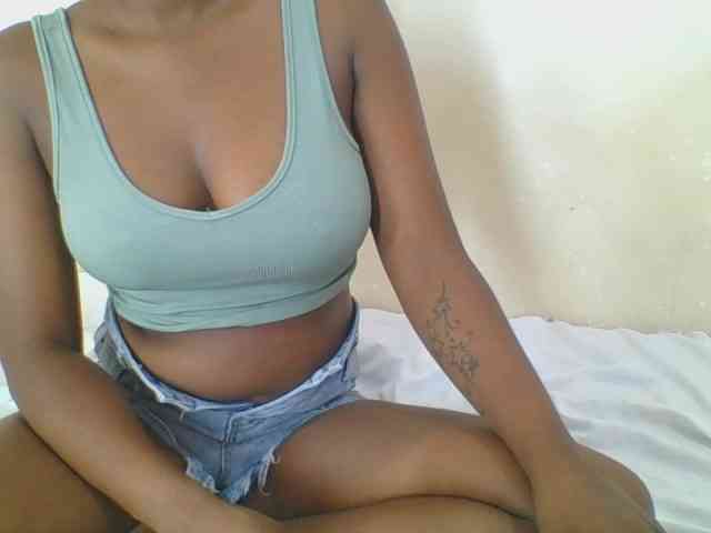 Spicedpussy webcam