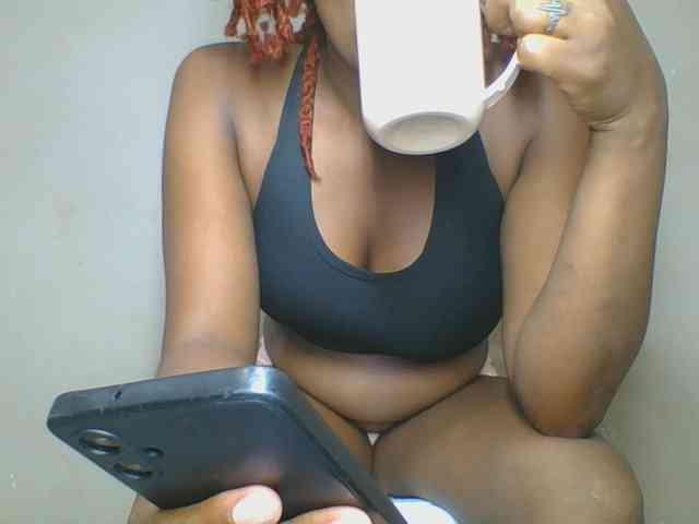 Spicedpussy webcam