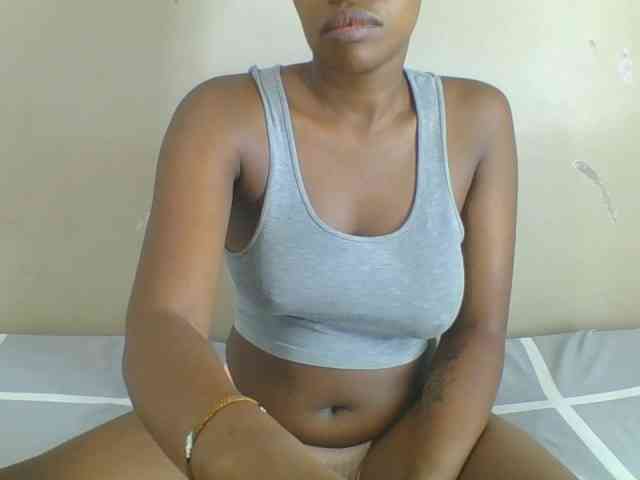 Spicedpussy webcam