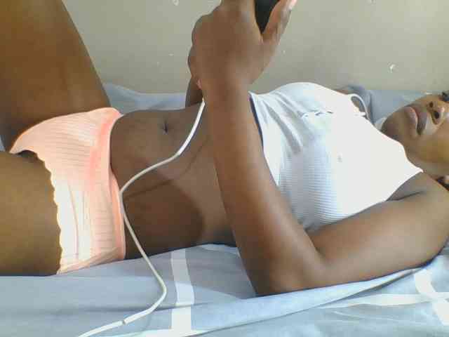 Spicedpussy webcam