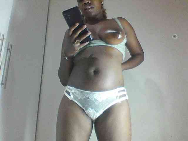 Spicedpussy webcam