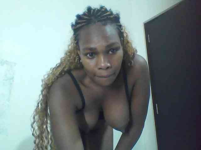 Spicedpussy webcam