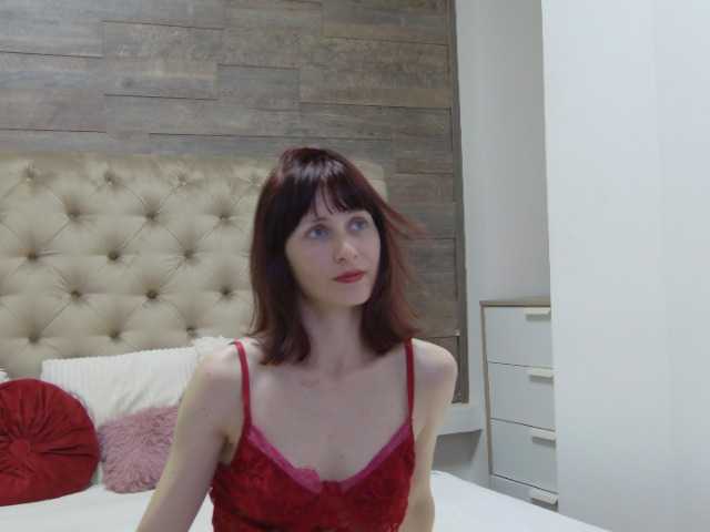 SiennaShapiro live cam on BongaCams