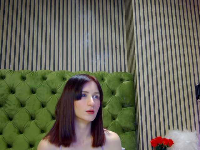 SiennaShapiro live cam on BongaCams