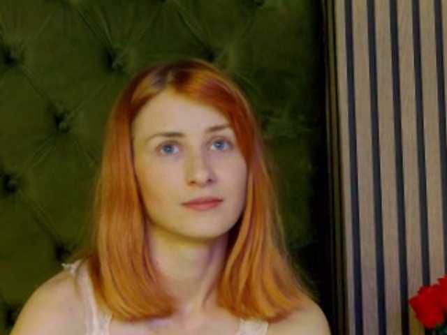SiennaShapiro live cam on BongaCams