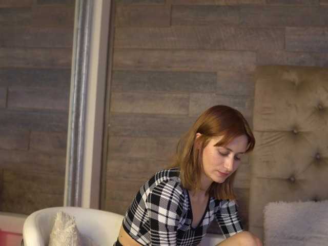 SiennaShapiro live cam on BongaCams