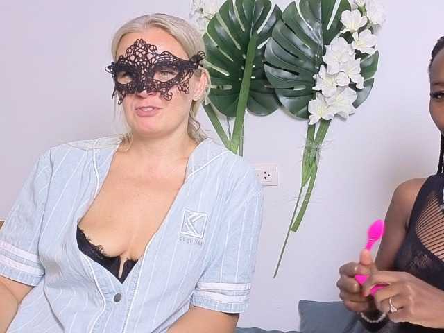 Anvessraa live cam on BongaCams