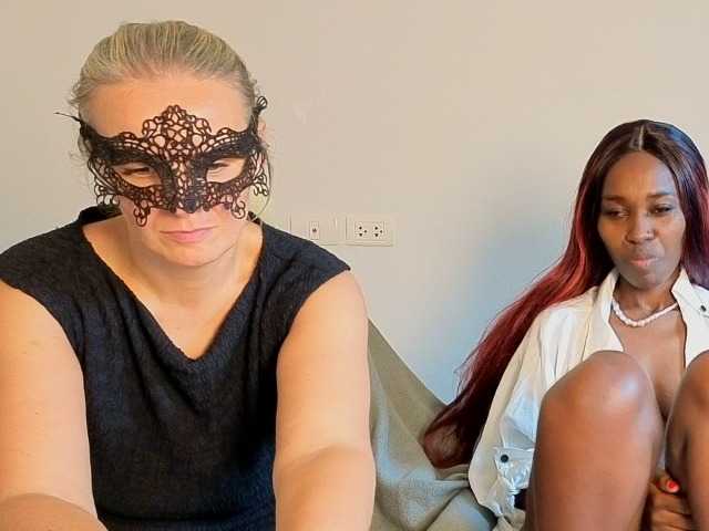 Anvessraa live cam on BongaCams