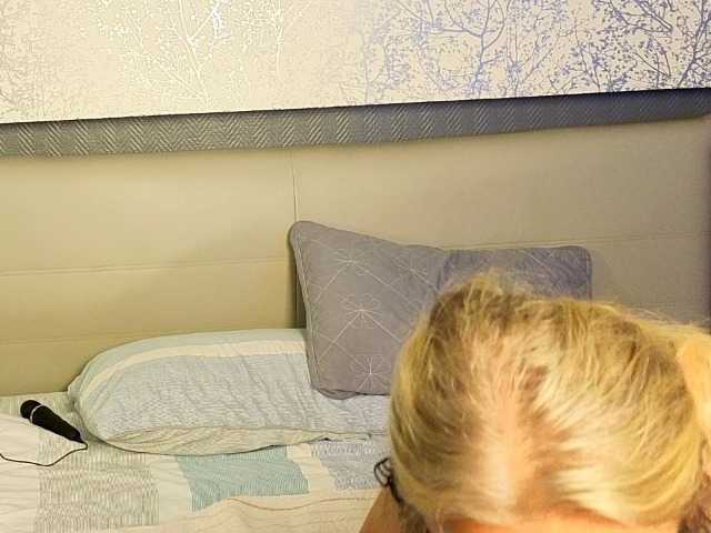 Anvessraa live webcam show